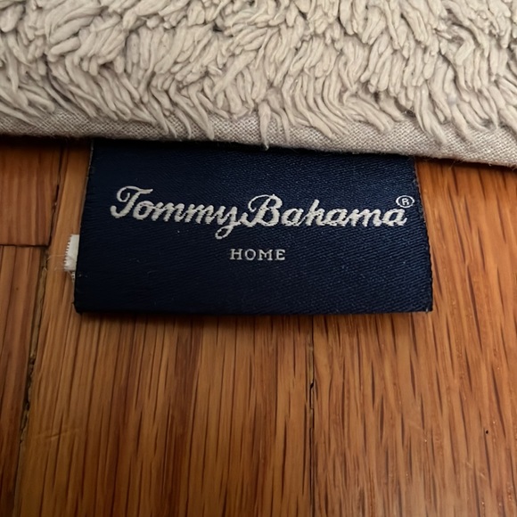 ✅ TOMMY BAHAMA HOME 🐠 100% Cotton Bath Mat Throw Rug Gray Sized About 24” x 17” - Picture 4 of 5
